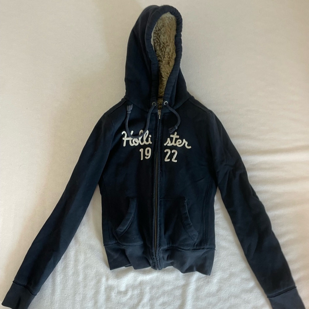 Hollister Dark Blue Hoodie with Logo - Picture 6 of 6